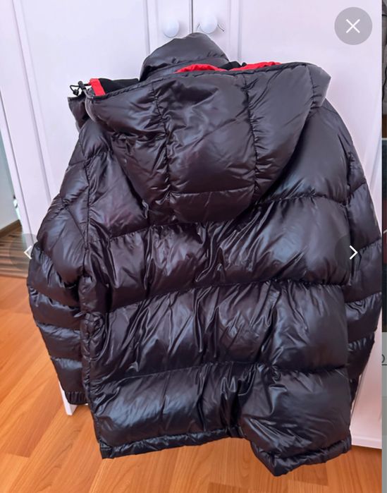 Geaca Moncler, barbati, marimea 4!