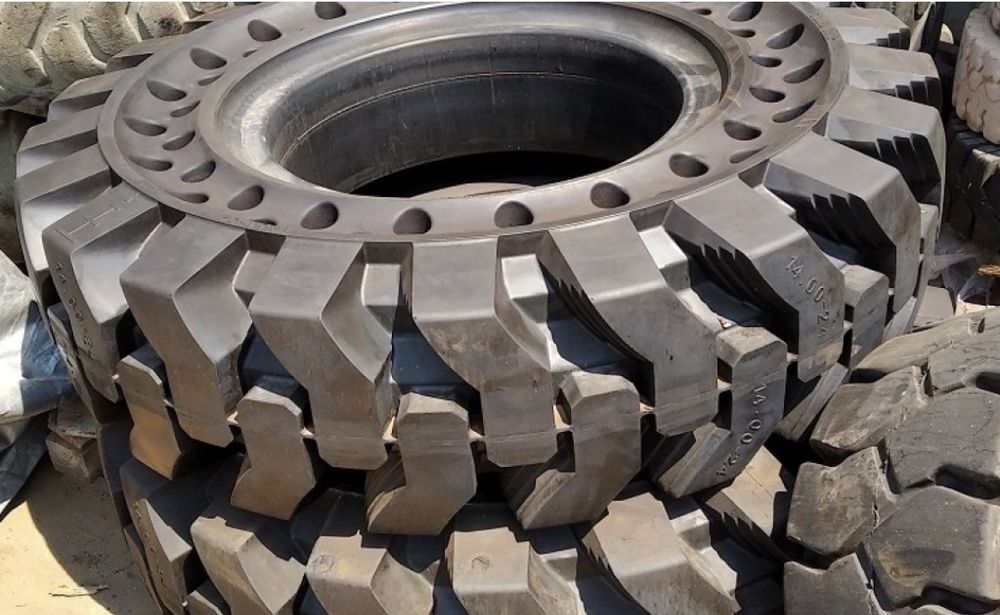 Anvelope utilaje si camione noi