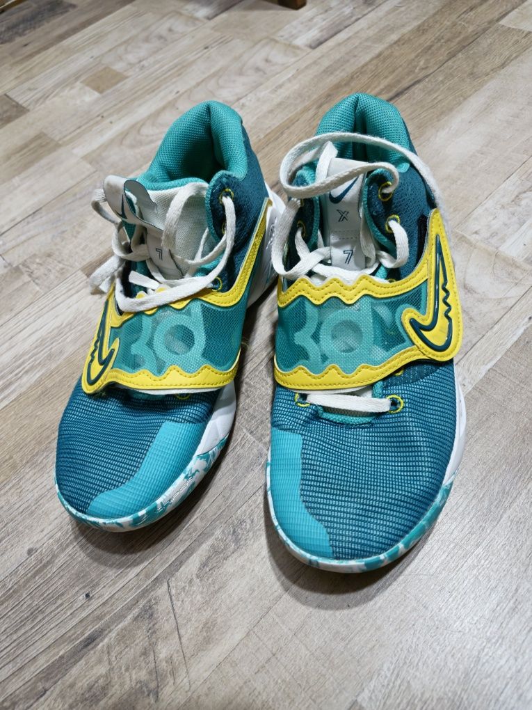 Nike KD Trey 5 X