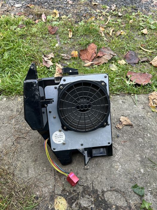 Tub de bass original audi