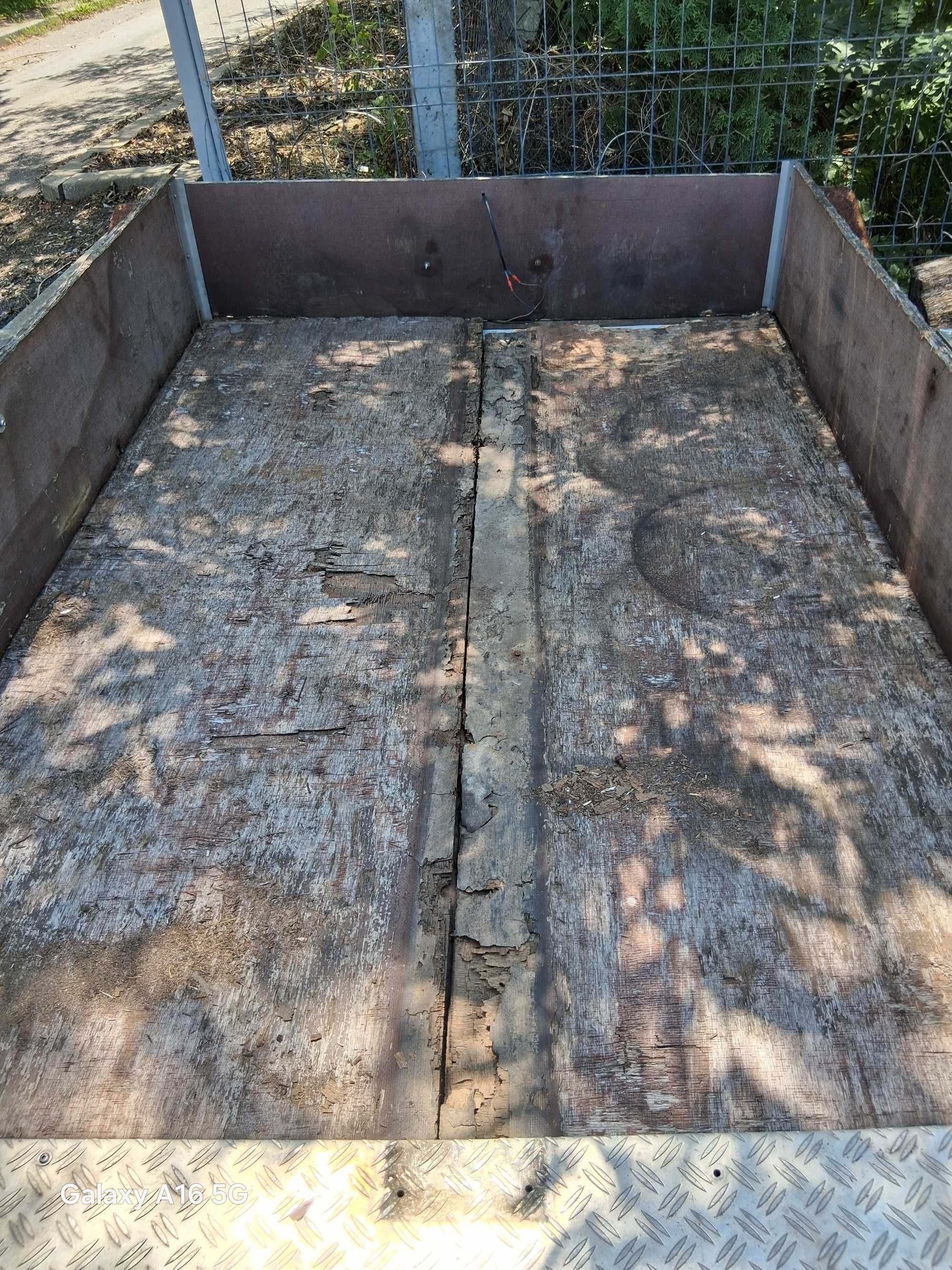 Remorcă 600 KG 2.20 M x 1.40 M