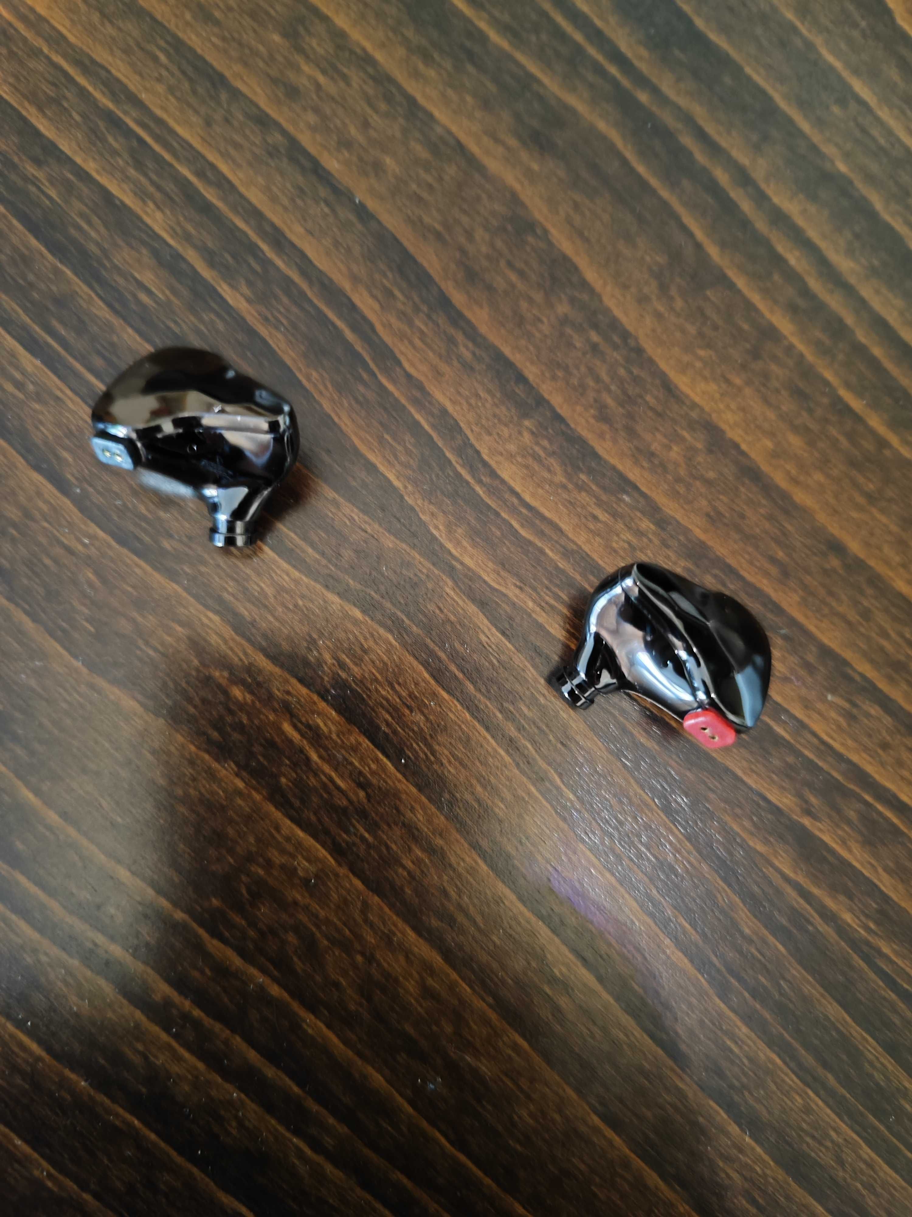 iKKO Obsidian OH10  HIFI In-ear Monitor, IEM. 
Game, Music.