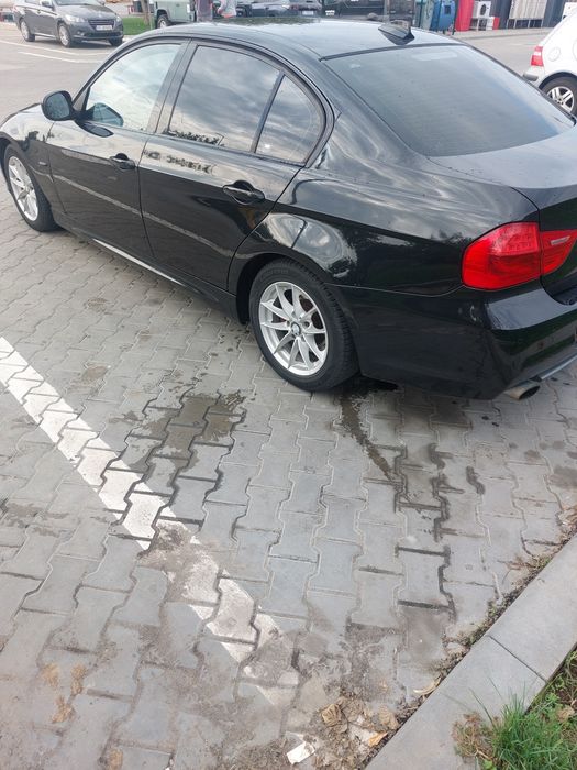BMW E90 320d 184cp 2010 M Pack