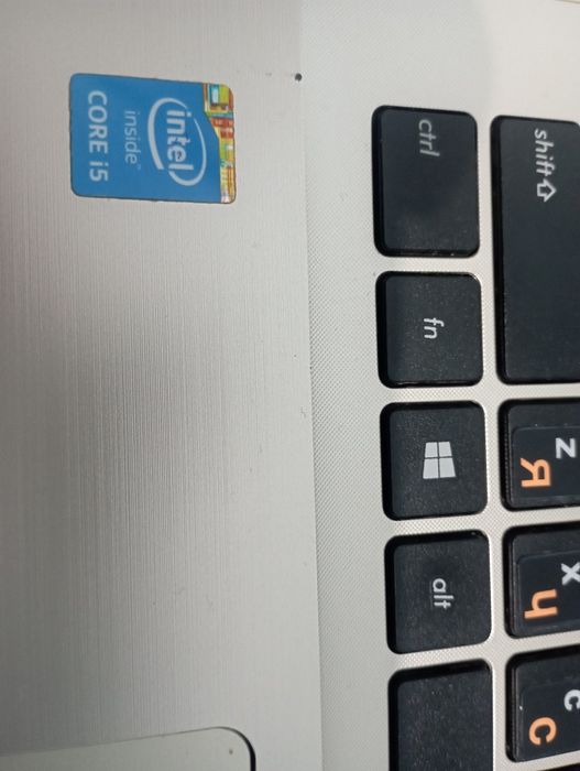 Asus noutbuk sotiladi 100 $