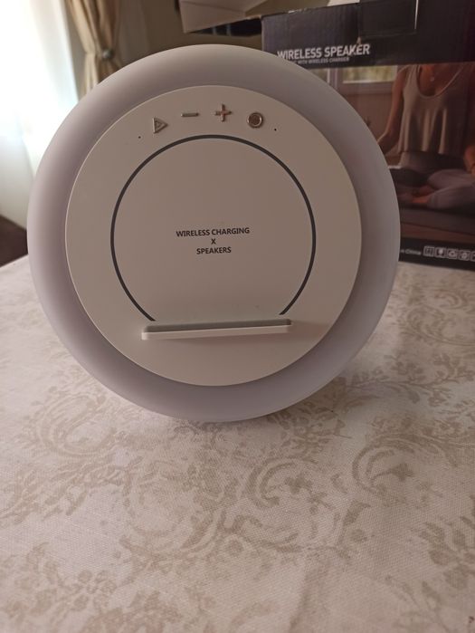 Нощна лампа Bluetooth високоговорител със светлина, безжично зарядно,