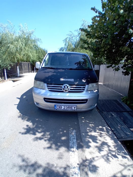 Vând transporter t5 2.5