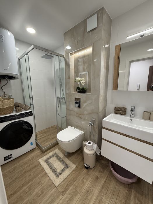 Чисто нов двустаен под наем във Варна Възраждане затворен комплекс