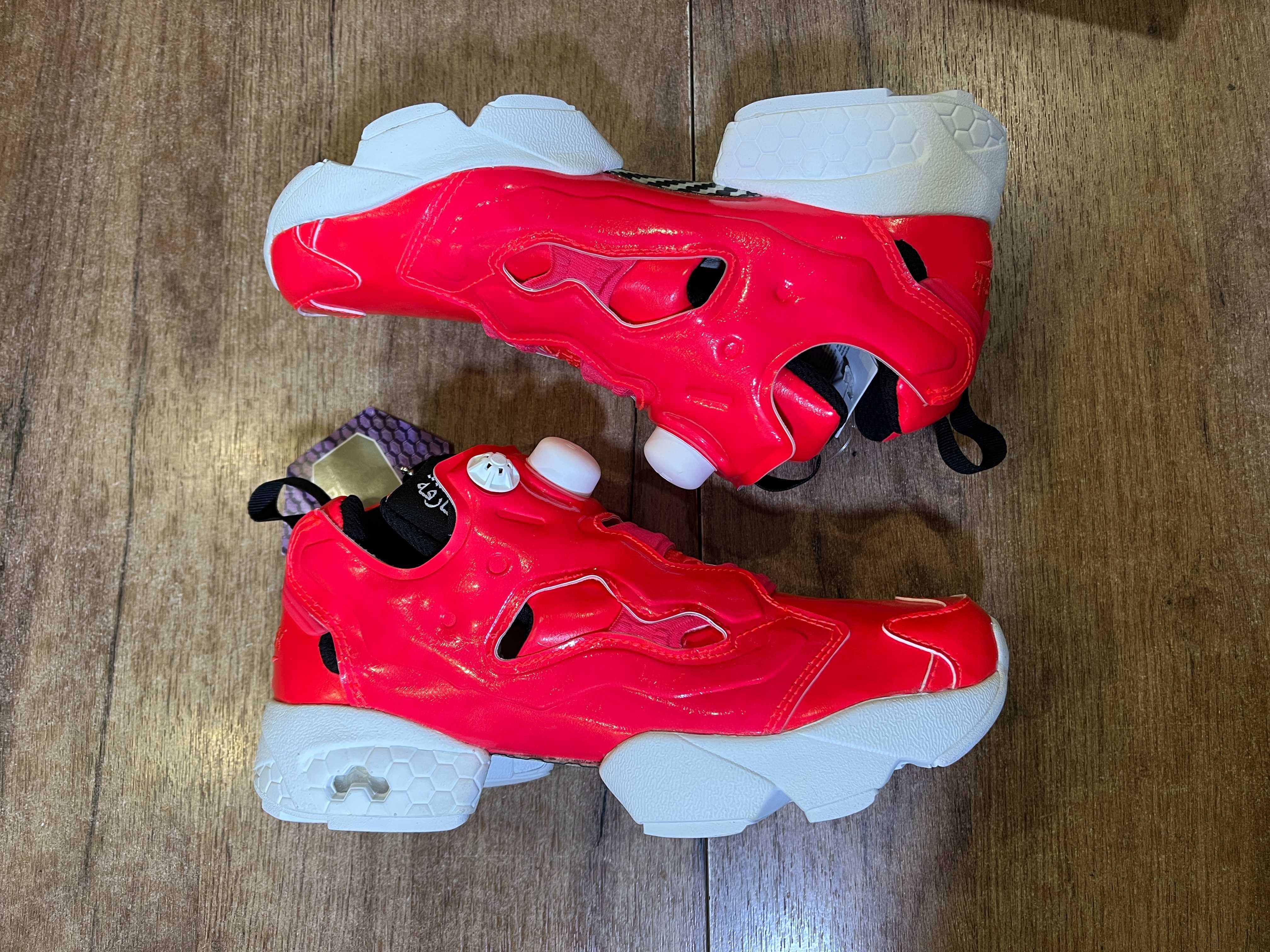ОРИГИНАЛНИ *** Reebok Instapump Fury OB "Neon Cherry"