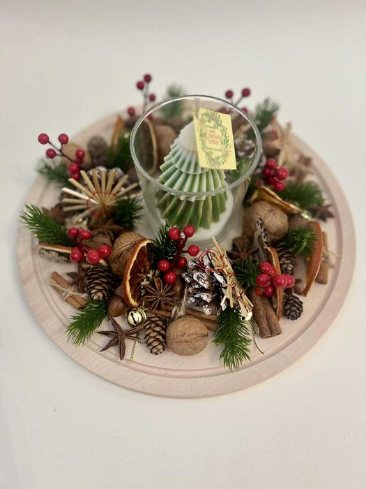 Aranjamente de Crăciun pe blat de lemn – handmade