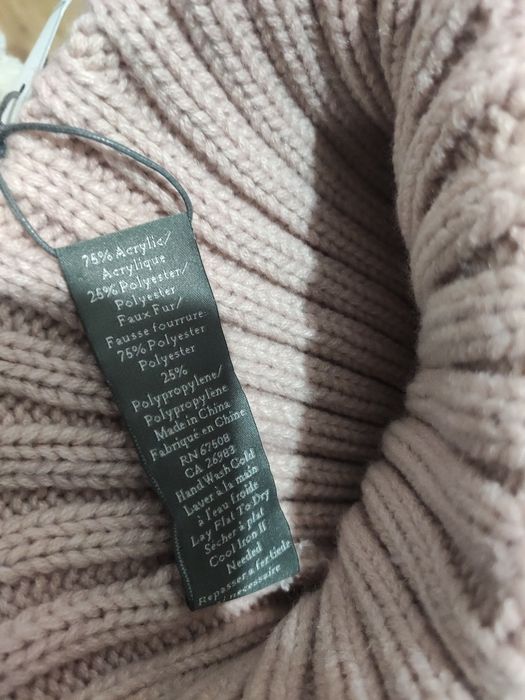 Căciulă damă cu pompom