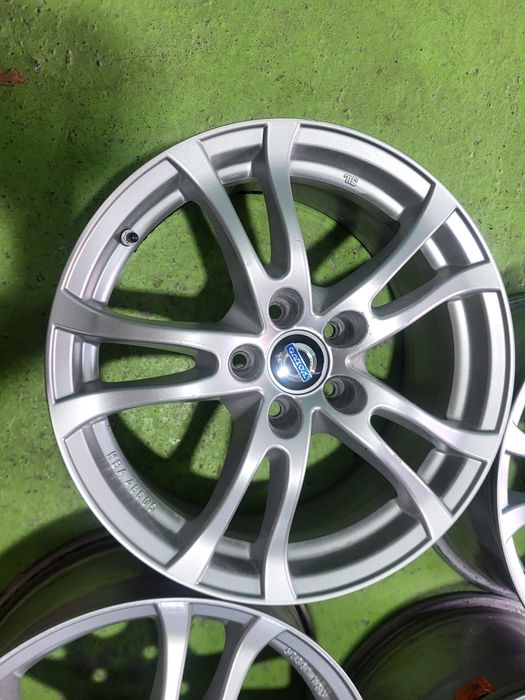17 5x108 Volvo Ford  лети джанти 5х108