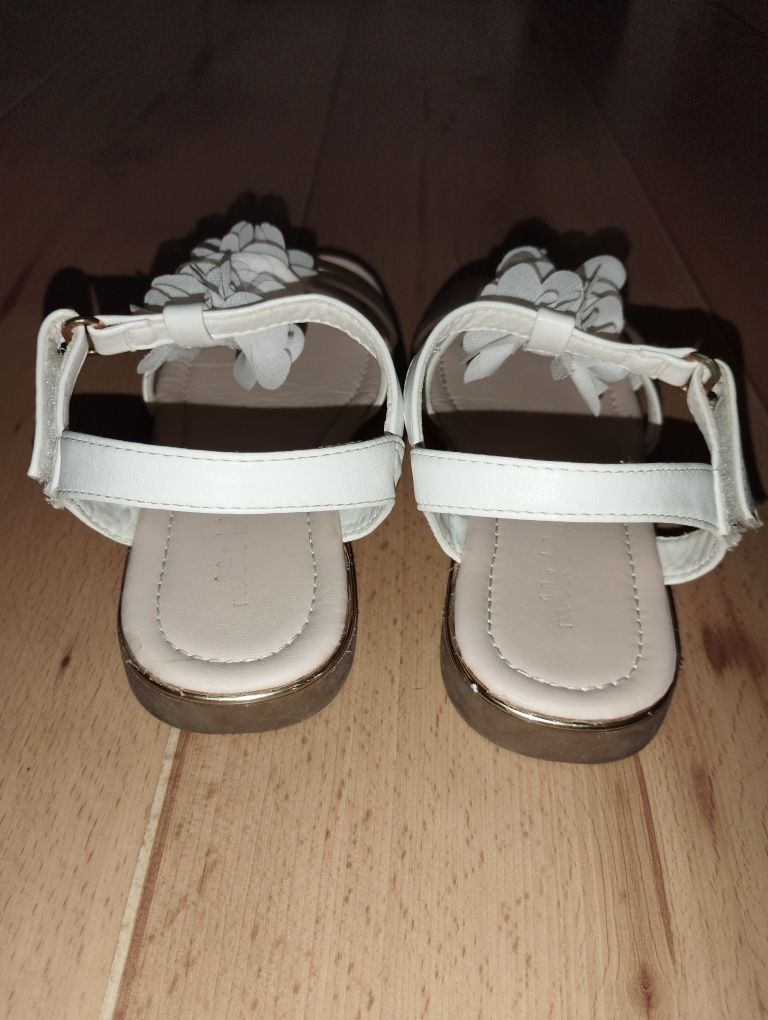 Бели сандали Nelli Blu н.33, 21.5 см