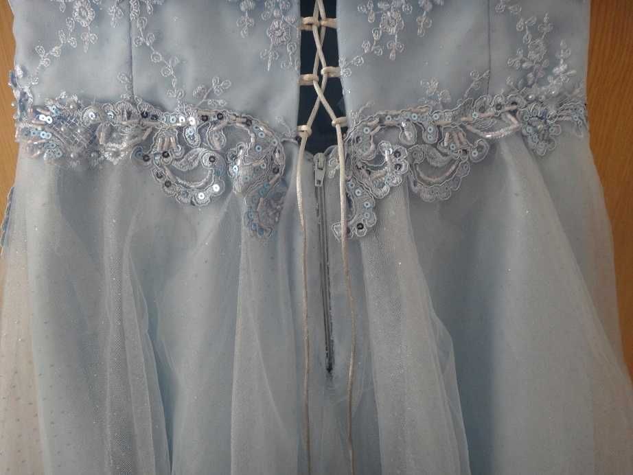 Светло синя официална/абитуриентска рокля за повод - кръщенка, в синьо