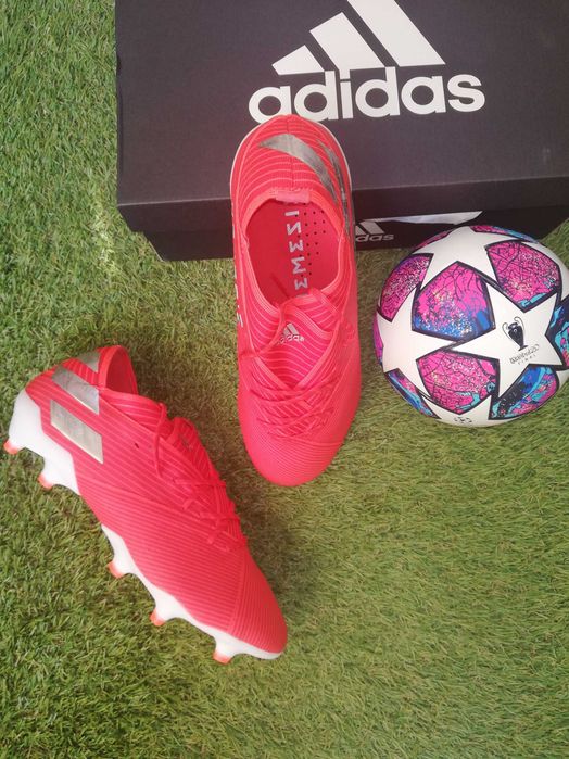 Ghete de fotbal Profesionale Nemeziz 19.1 Fg
