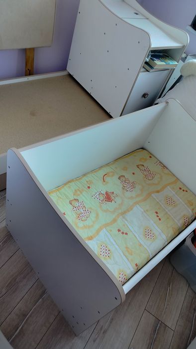 Детско легло 3в1 люлееш механизъм