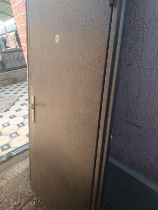 Есік сатылады бағасы келісімді