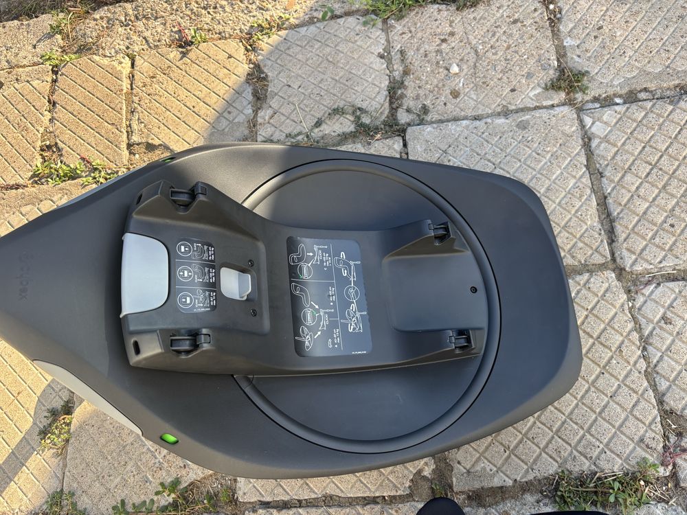 Столче за кола (кошница) за бебе Cybex Gold Cloud G I-size + база
