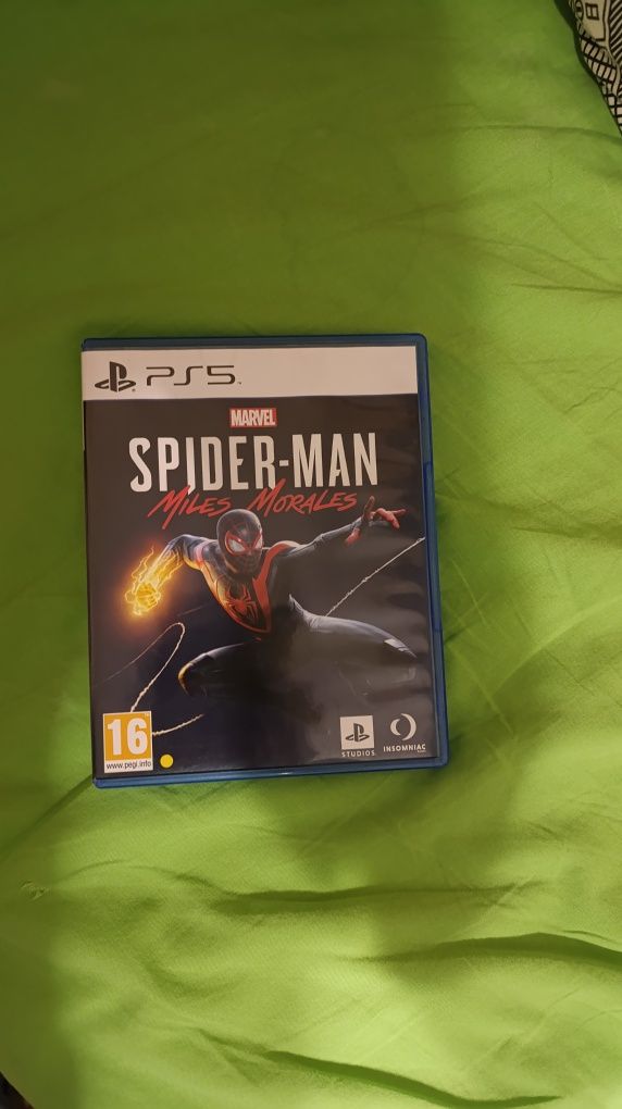 PS5+2 джойстика+11 игри