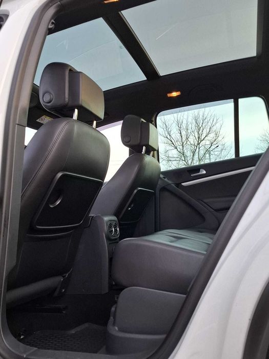 Volkswagen Tiguan 1.4 TSI 4Motion Sport & Style R_Line