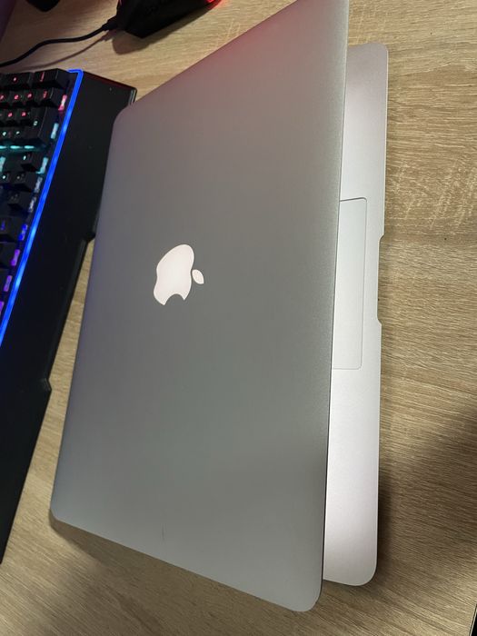 Macbook air late 2010