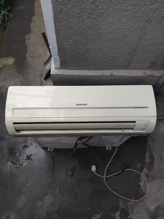 Климатик Samsung 12"