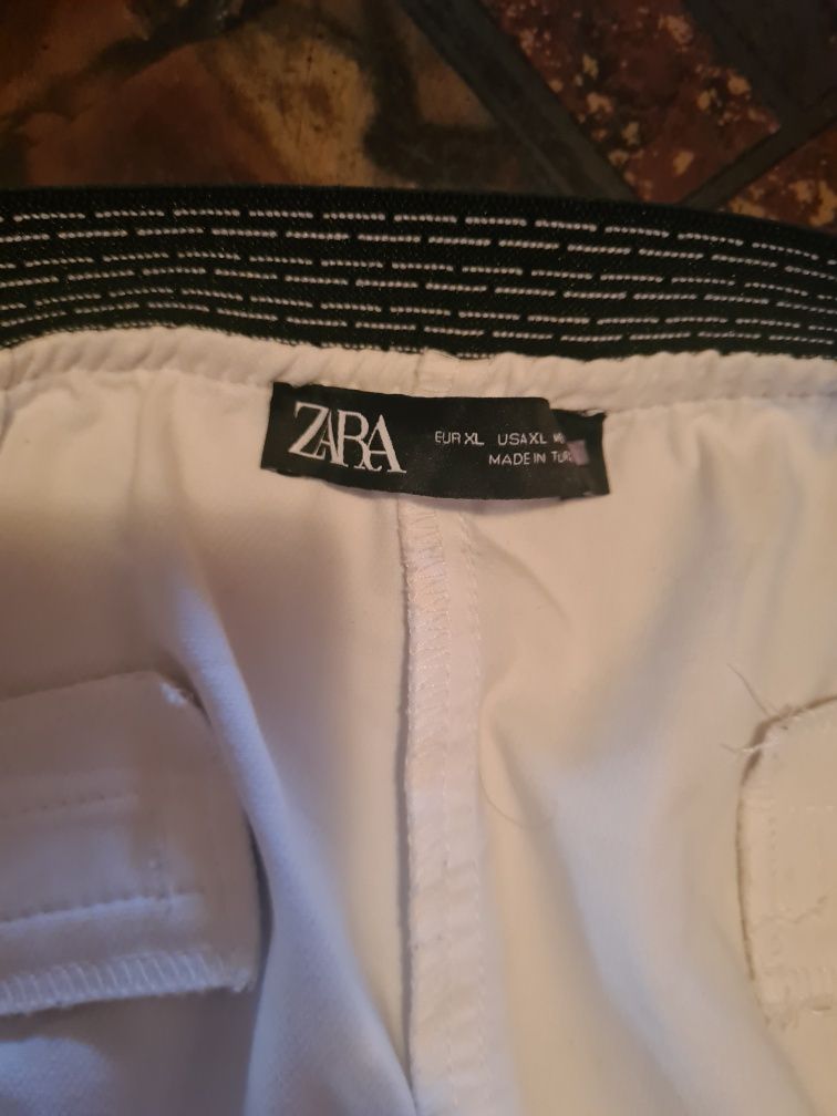Pantaloni  albi stofa mar xl la 50 lei zara Timișoara