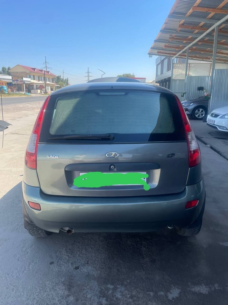 Lada kalina sotiladi