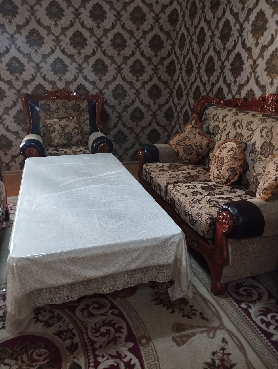 Мягкий мебель для гостиной