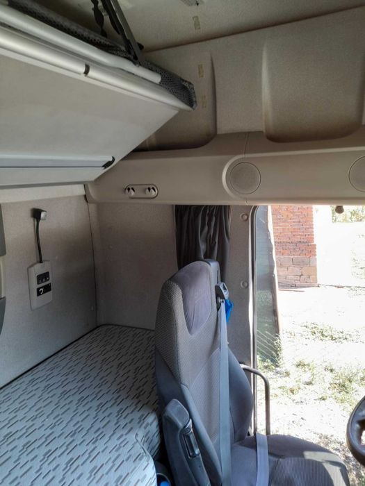 Влекач DAF XF 460 FT