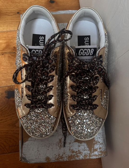 Golden Goose mărime 37