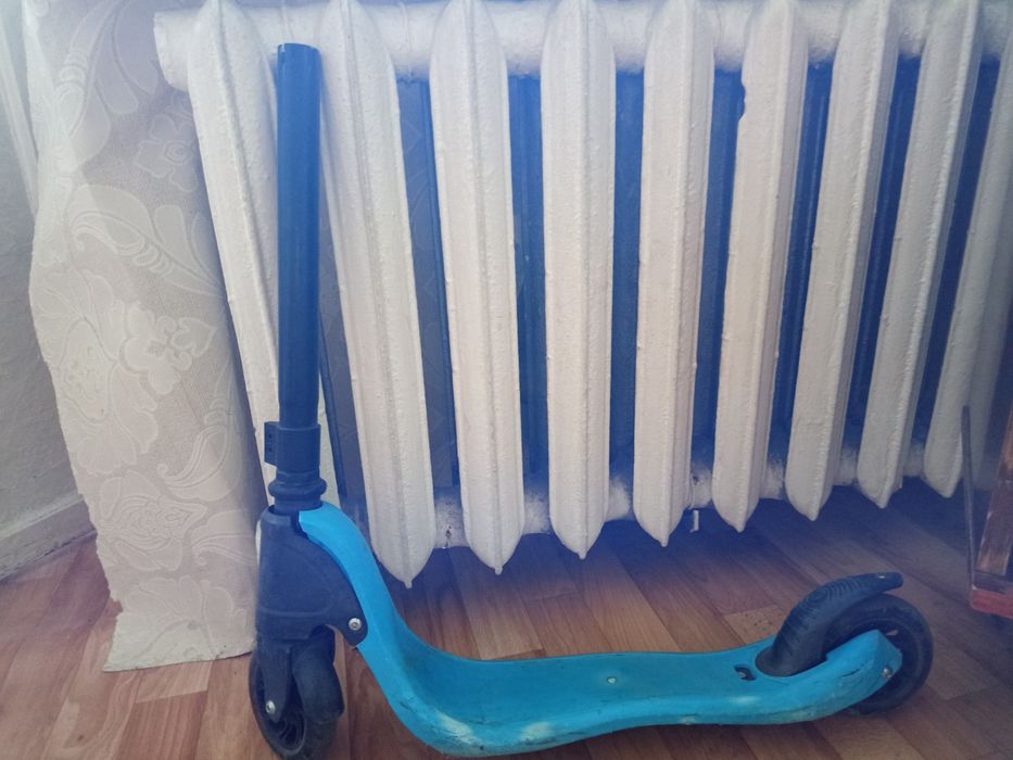 Продам самокат на запчасти за 500 тенге