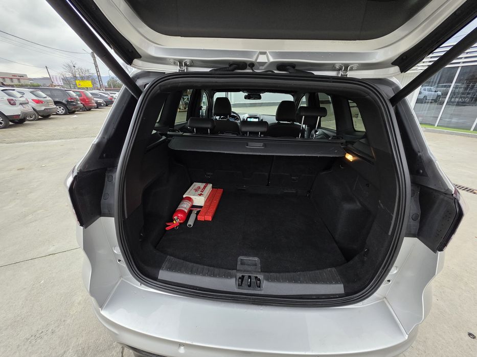 Vand Ford Kuga ST-Line 2019