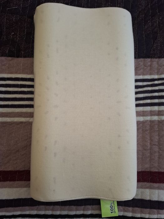 Продам латексную детскую подушку.