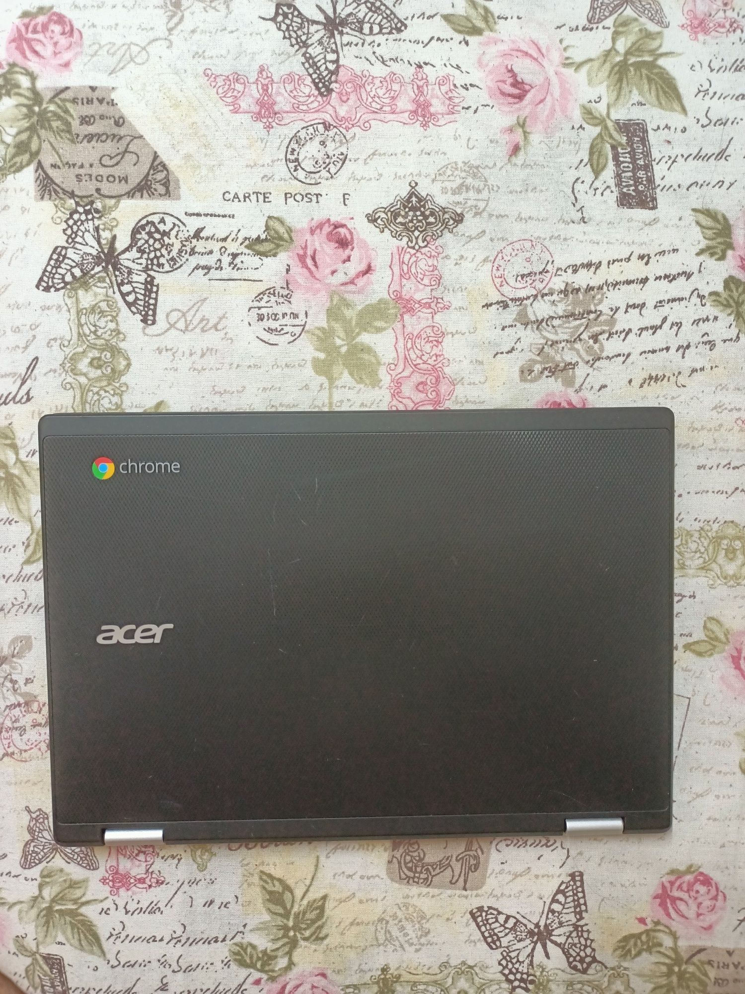 Acer Chromebook R 11 
Дизайн: 2-в-1, 360° панта (лаптоп/таб