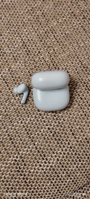 Продавам слушалки xiaomi redmi buds lite 6