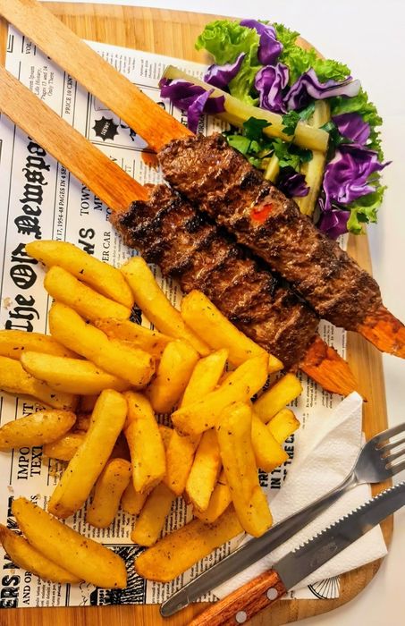 Parteneriat afacere street food