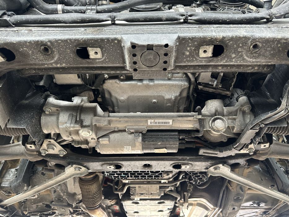 Електрохидравлична рейка за w205 Мерцедес C класа!