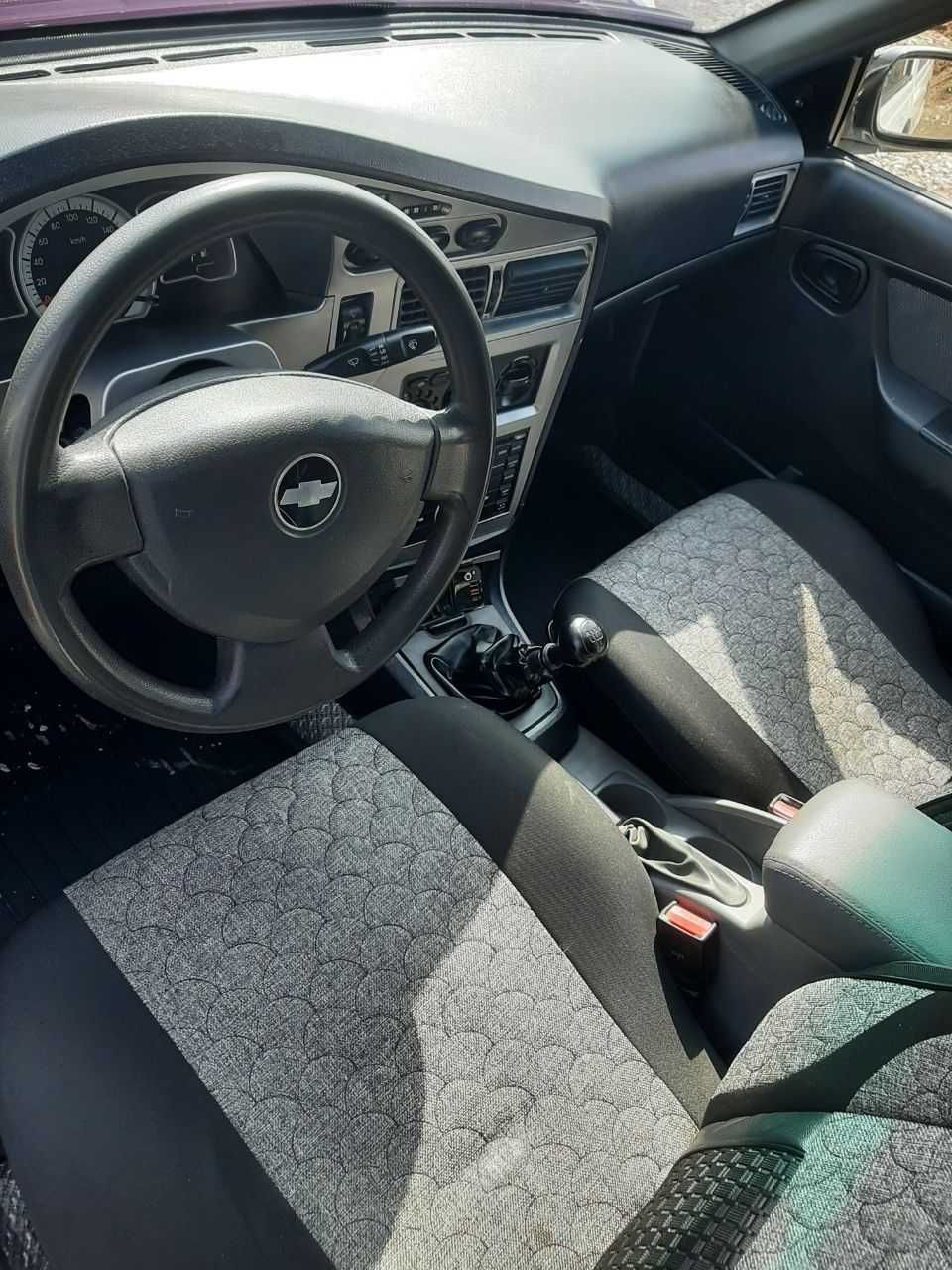 Nexia 2 sotiladi srochno xolati ideal