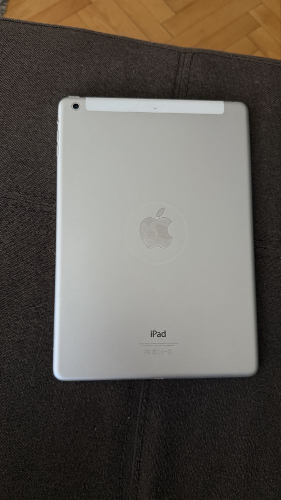 iPad Air Wifi + Celluar / Wi-Fi и мобилни данни