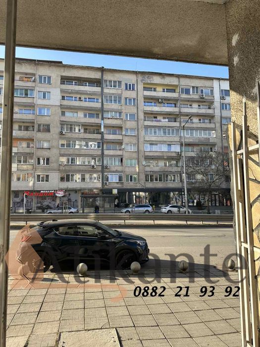 Дава се под наем Магазин в София, Център - 50 кв.м за 612 € - Снимка #2
