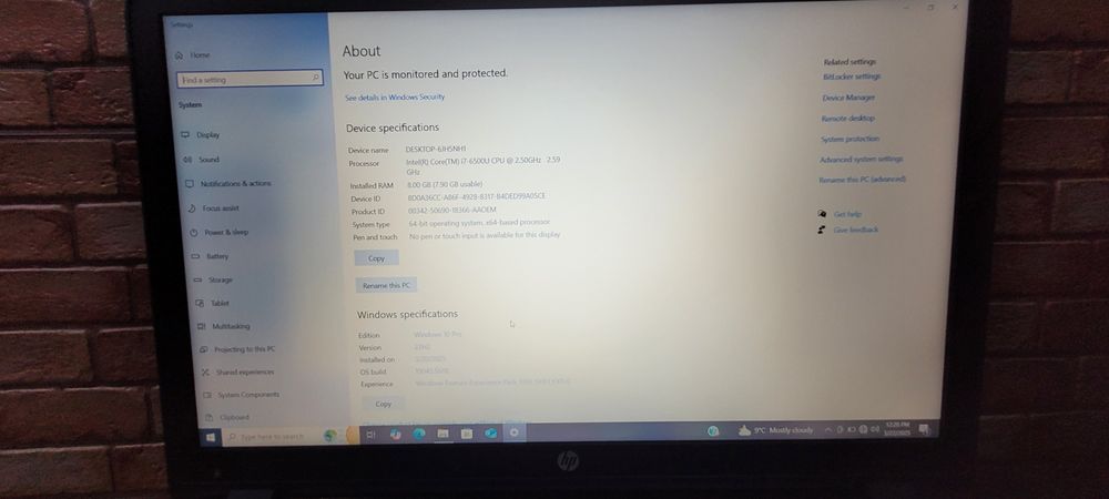 Laptop HP Probook 450 G3 CPU: i7-6500U RAM : 8Gb AMD Radeon R7 2Gb