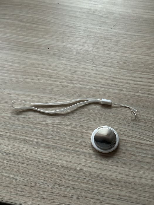 Apple AirTag Чисто нов Гаранция