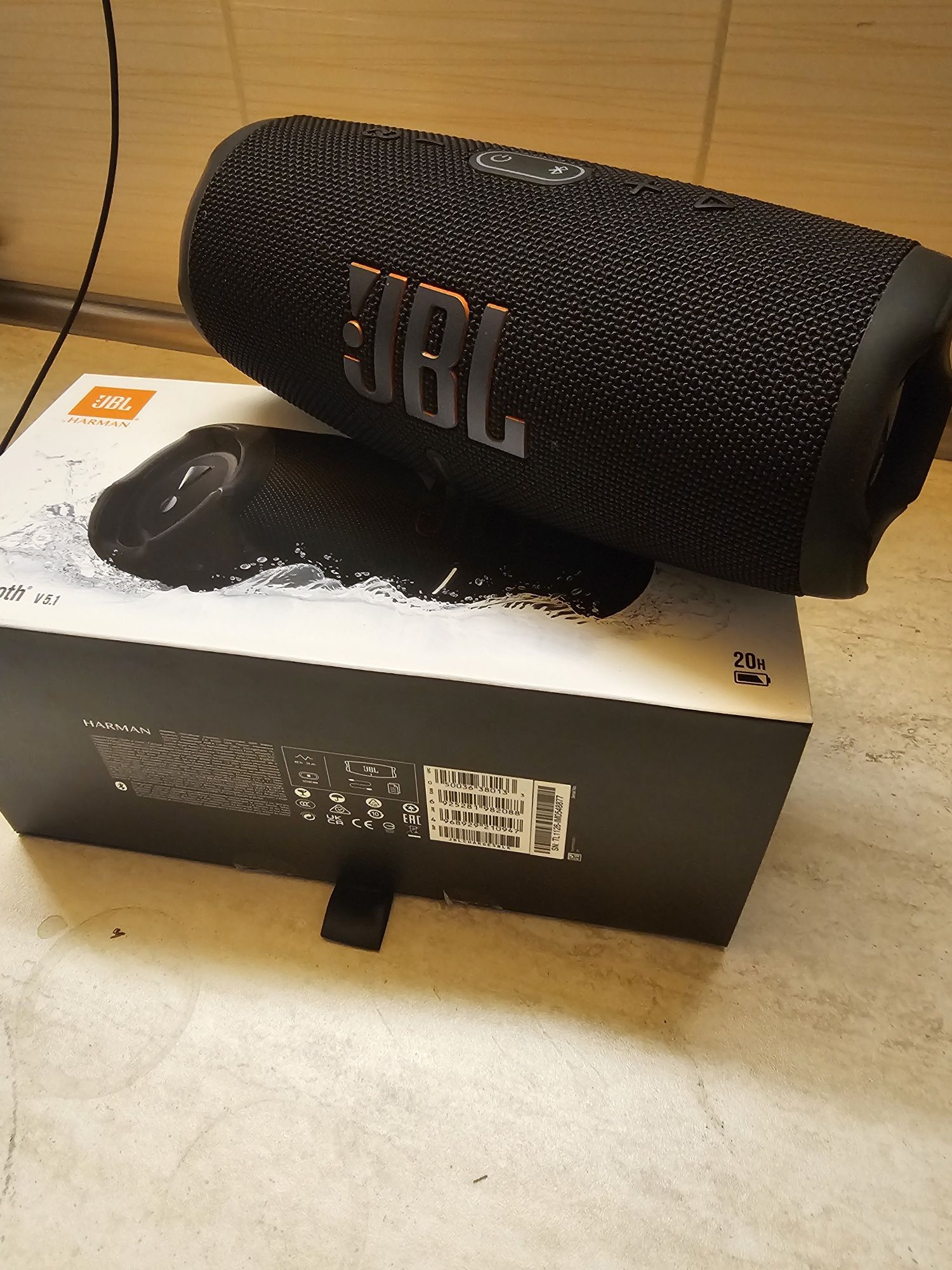 Jbl charge 5 ca noua