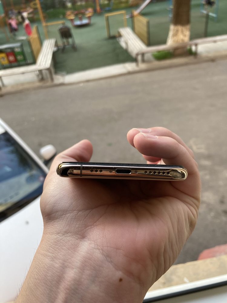 iPhone Xs srochna sotlad