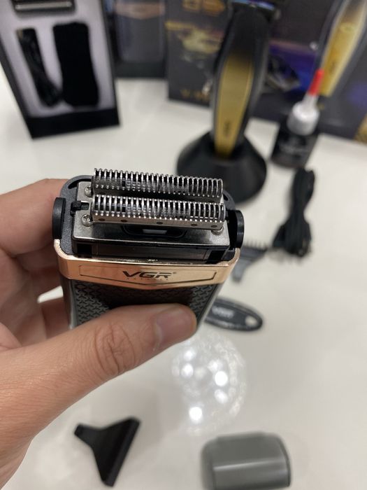 Тример+шейвър професионален комплект за бръснене