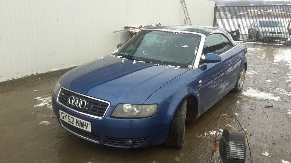 Dezmembrez Audi A4 B6 Cabrio 2.4 Benzina