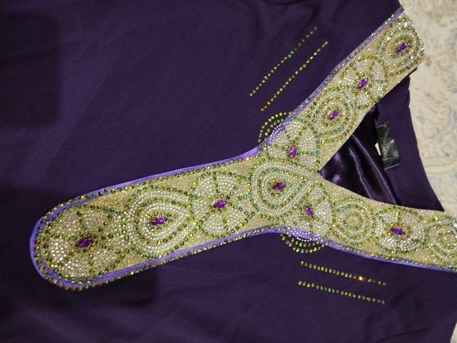 Ayollar uchun ko'ylak sotaman xolati zor. Kam kiyilgan. Bonus bor.