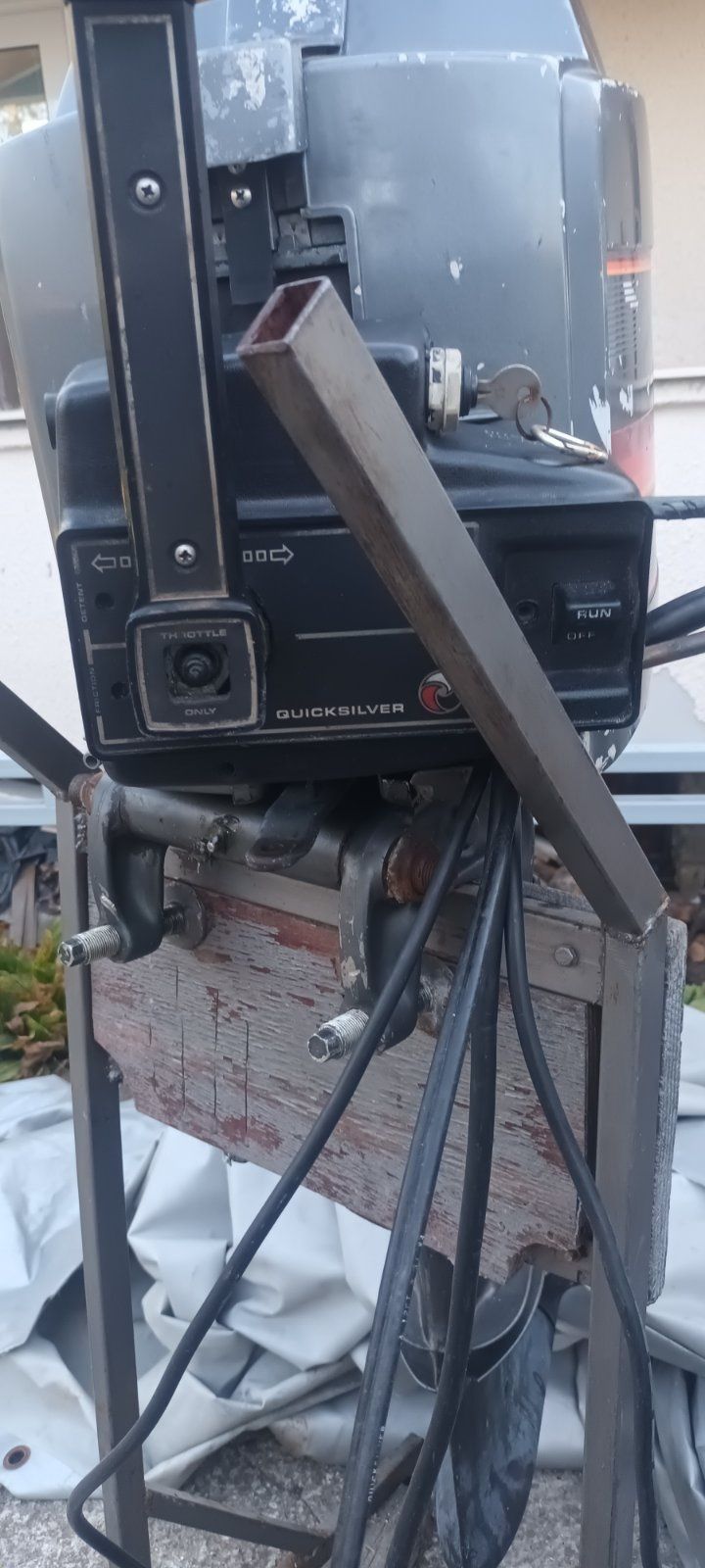 Продавам извънбордов Mariner 60 hp 2 такта