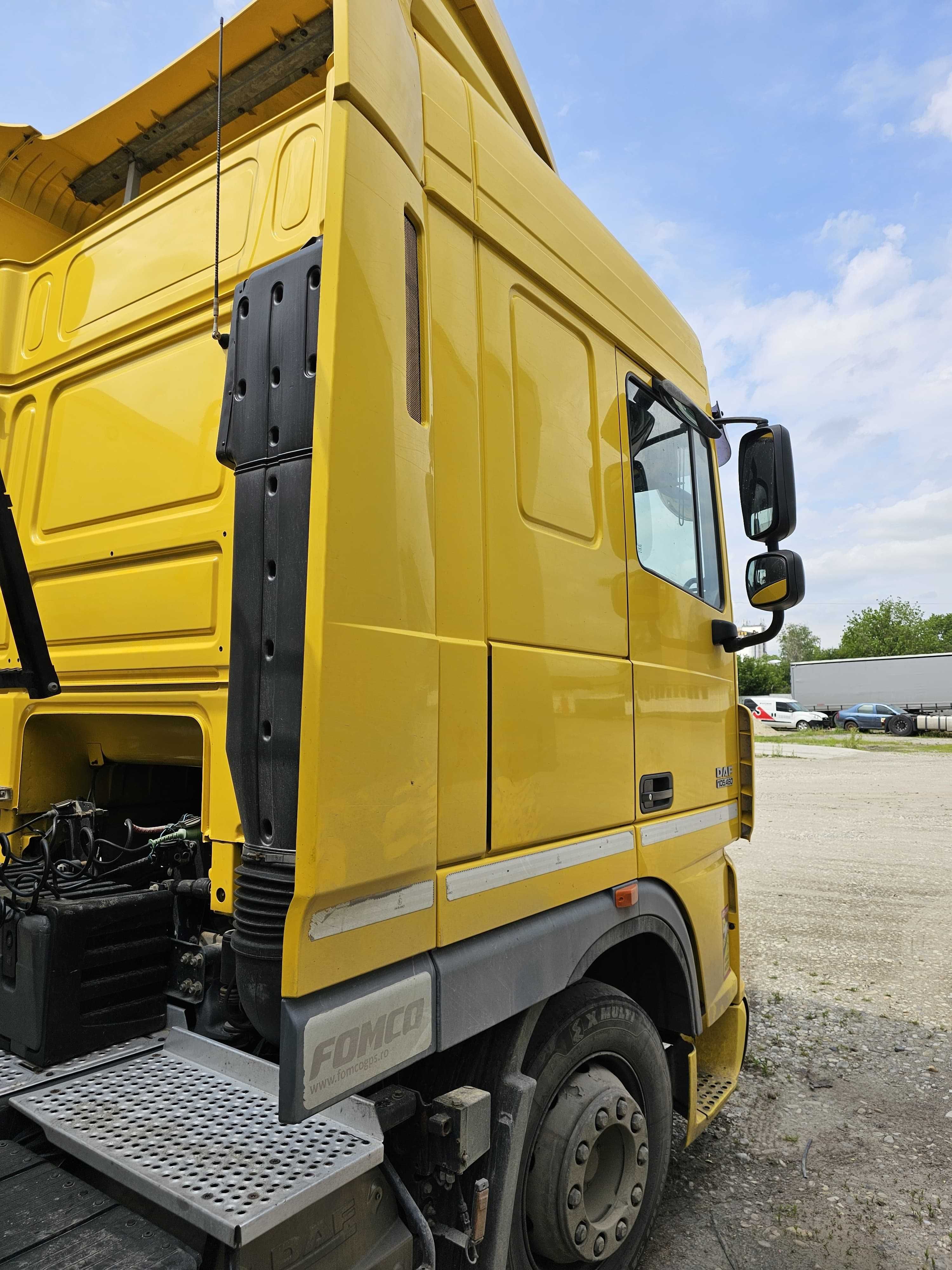 Cap Tractor DAF XF 105.460