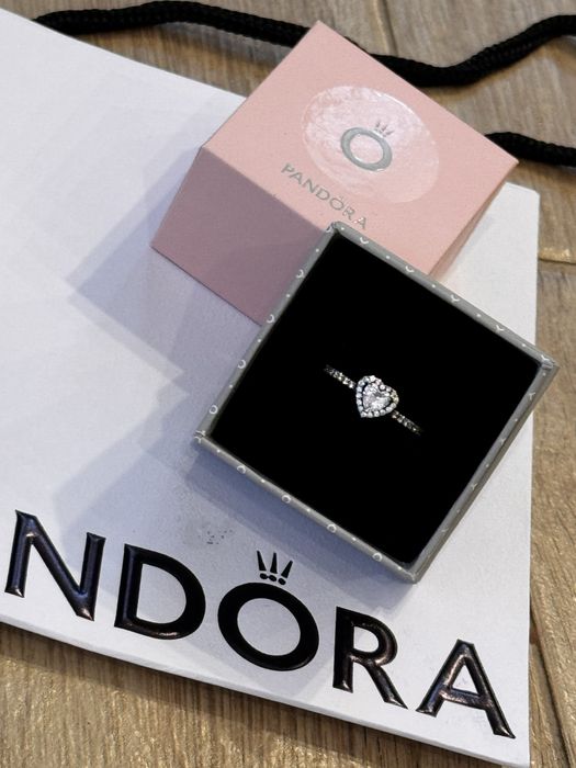 Пандора пръстен Pandora